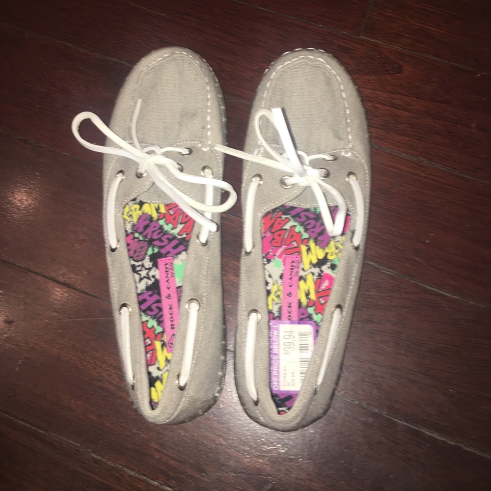 Rock and candy slip on