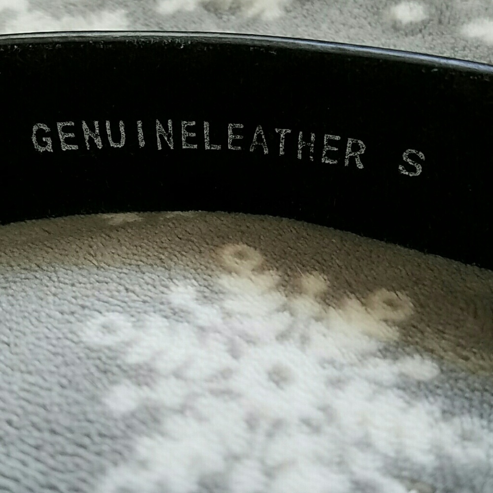 Black leather belt - Picture 3 of 4