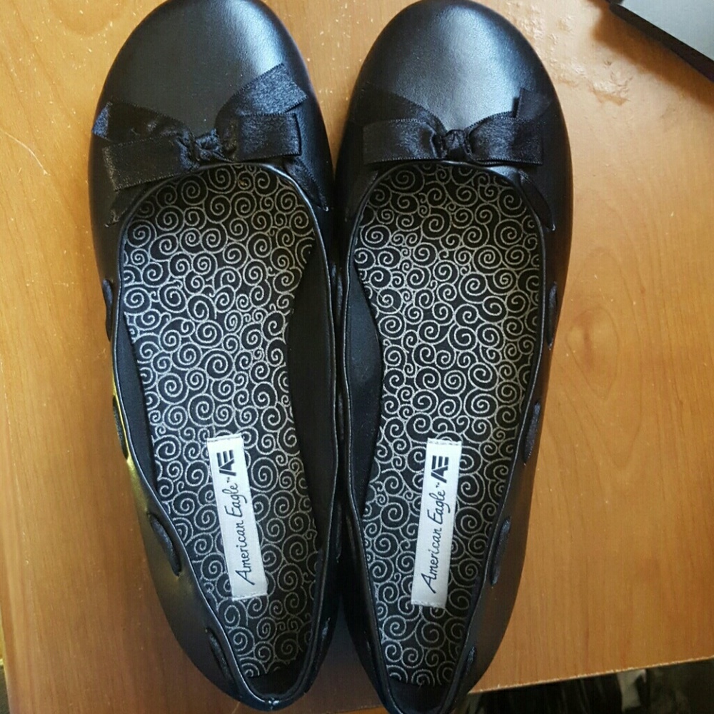 American Eagle flats