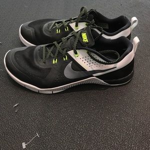 FlyWire training Nike