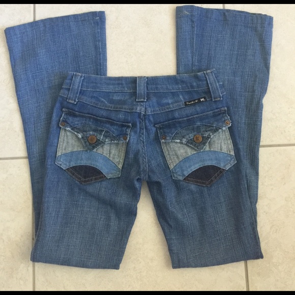 Frankie B Jeans. Size 2 boot cut jeans. - Picture 2 of 4