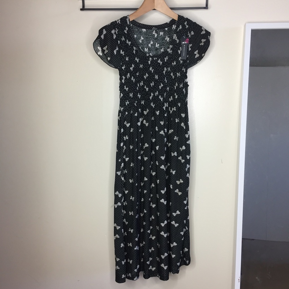 NWT Black dress w/ gathered top,flowy sleeve