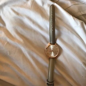 URBAN OUTFITTERS WATCH