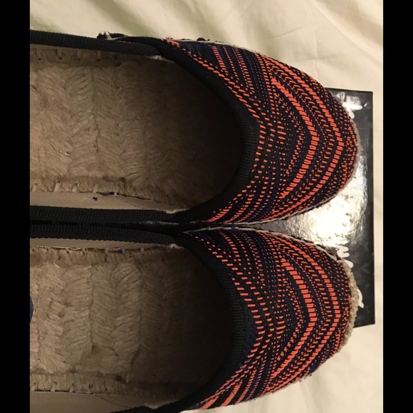 9.5 HAVE THE LOOK & COMFORT - Picture 4 of 8