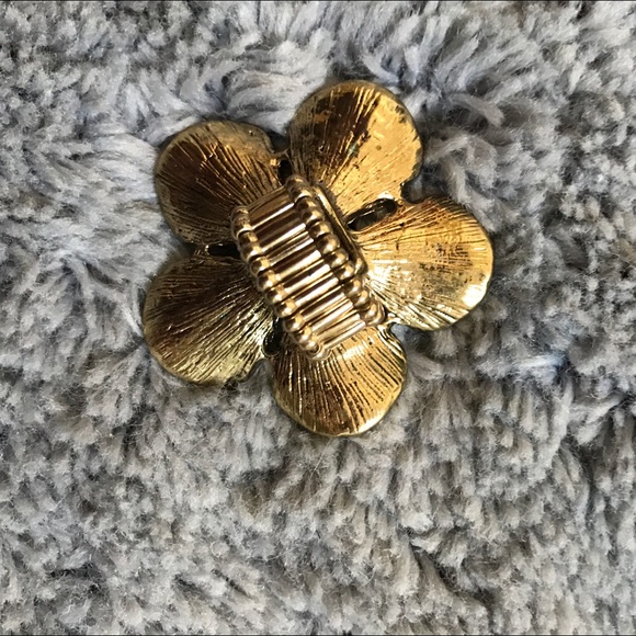 COCKTAIL ADJUSTABLE FLOWER RHINESTONES RING - Picture 2 of 2