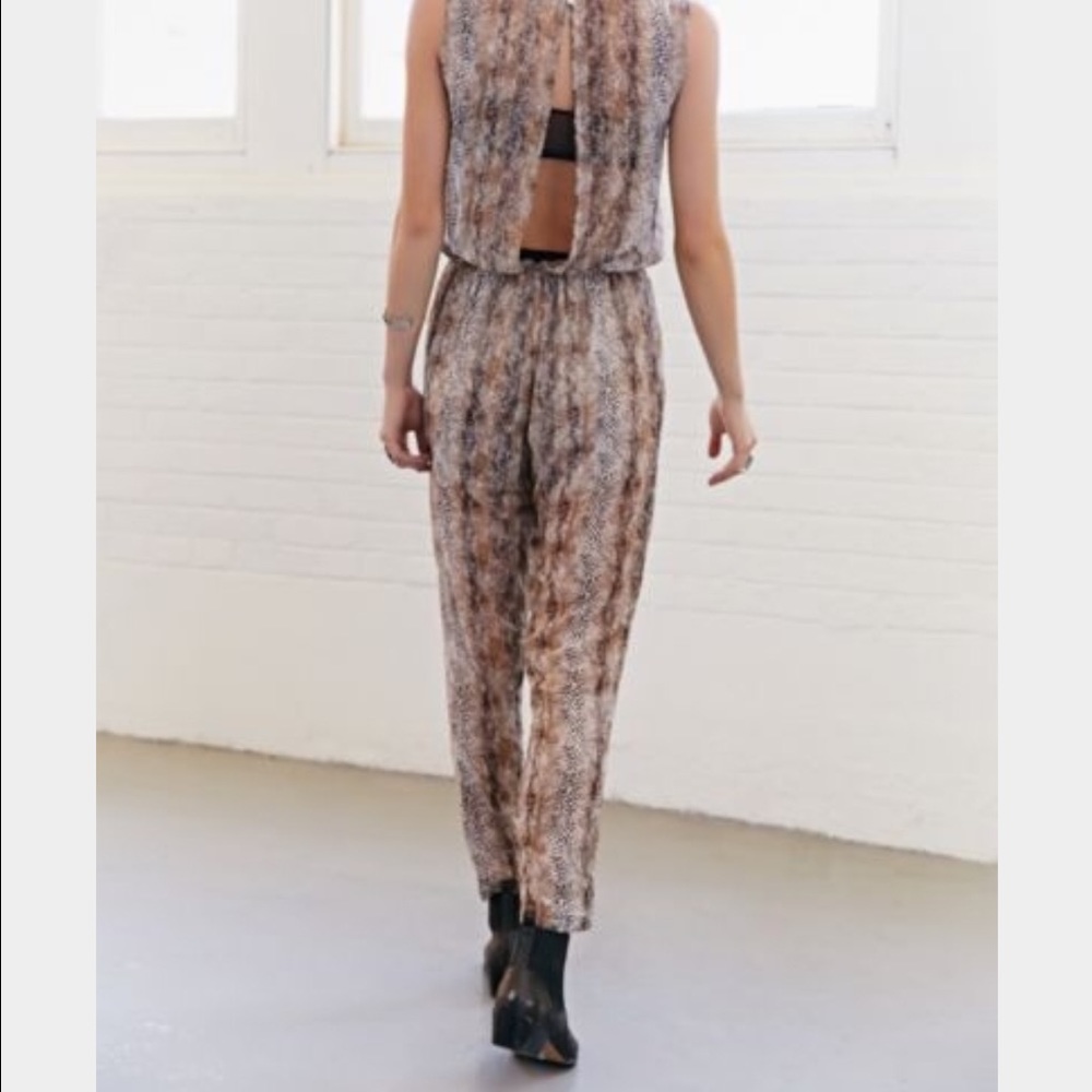 URBAN OUTFITTERS Ecote Jumpsuit Sheer Snake Print - Picture 4 of 4