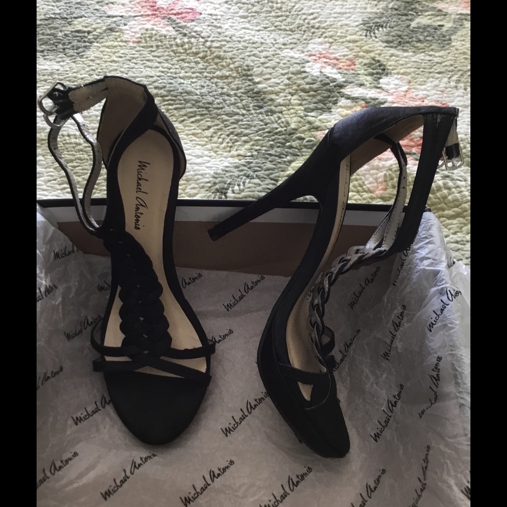 Sexy black heel shoes