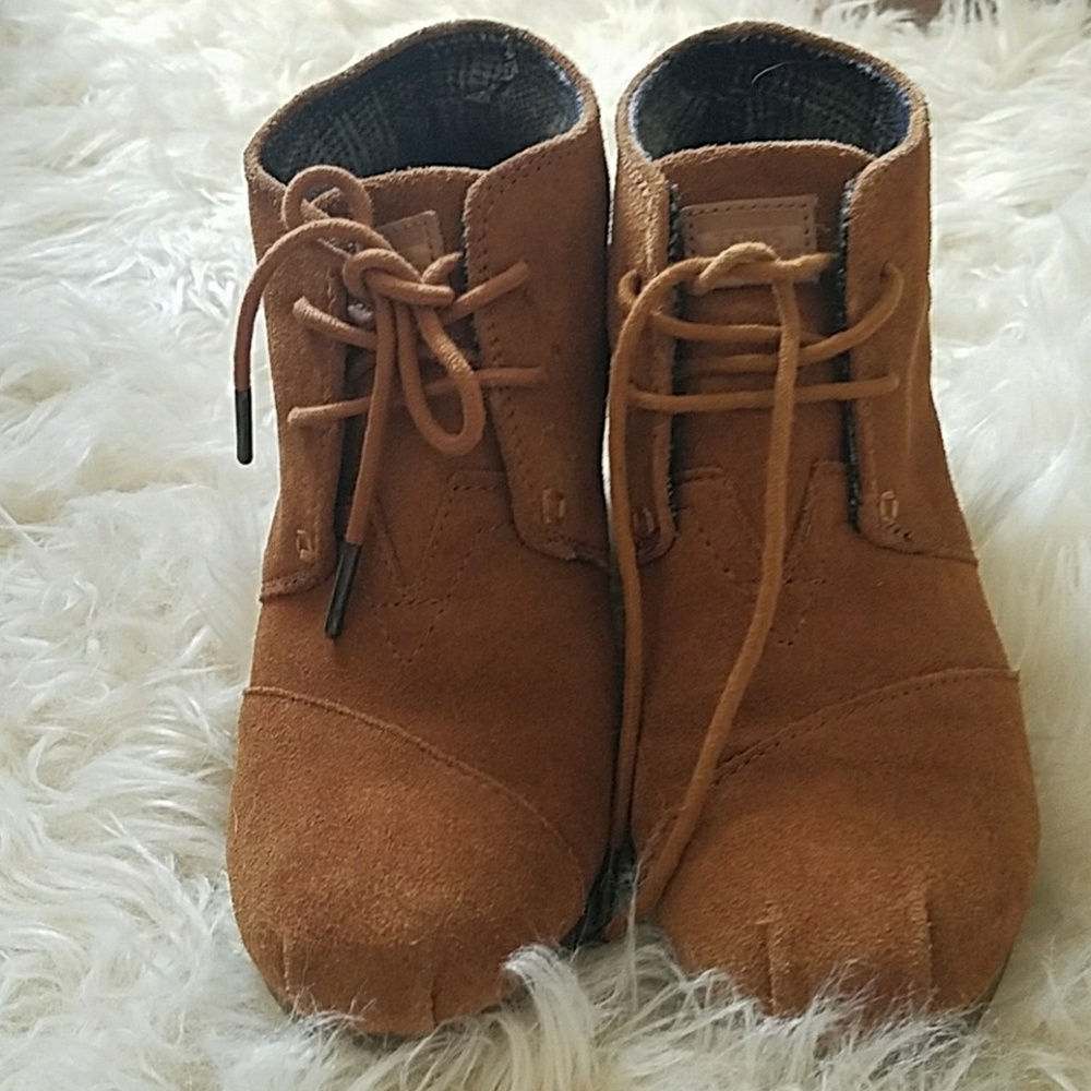 Toms wedge booties