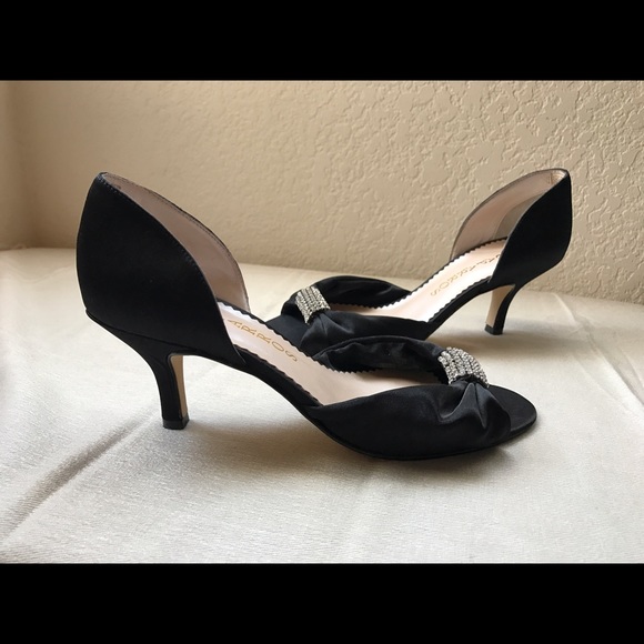 Caparros Shoes - Caparros Heels NWOT
