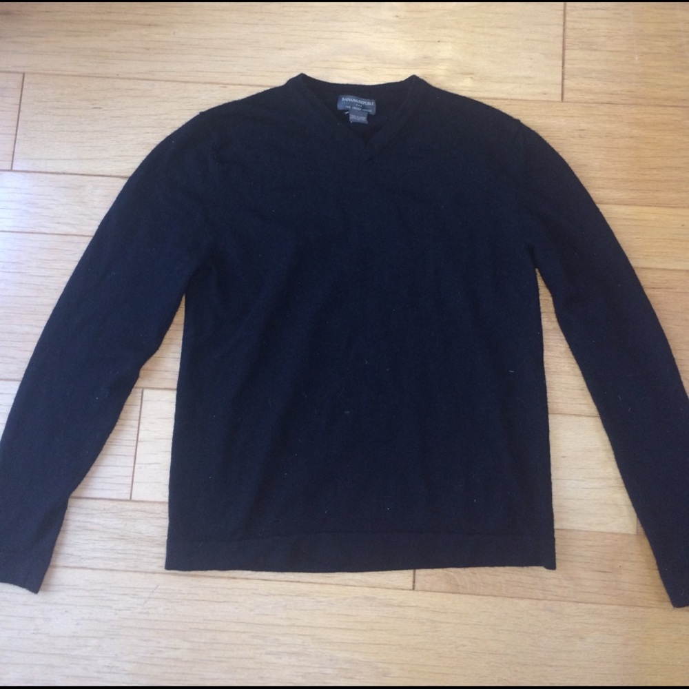 Black banana republic v neck sweater
