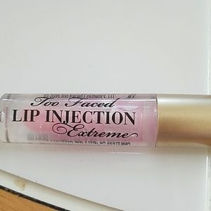 Two Faced Lip Injection Extreme