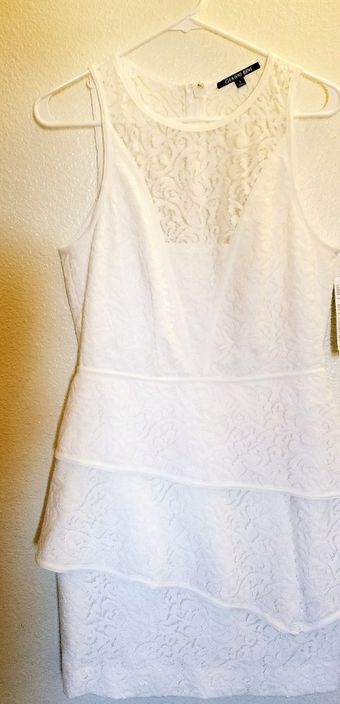 Dress - Picture 3 of 3
