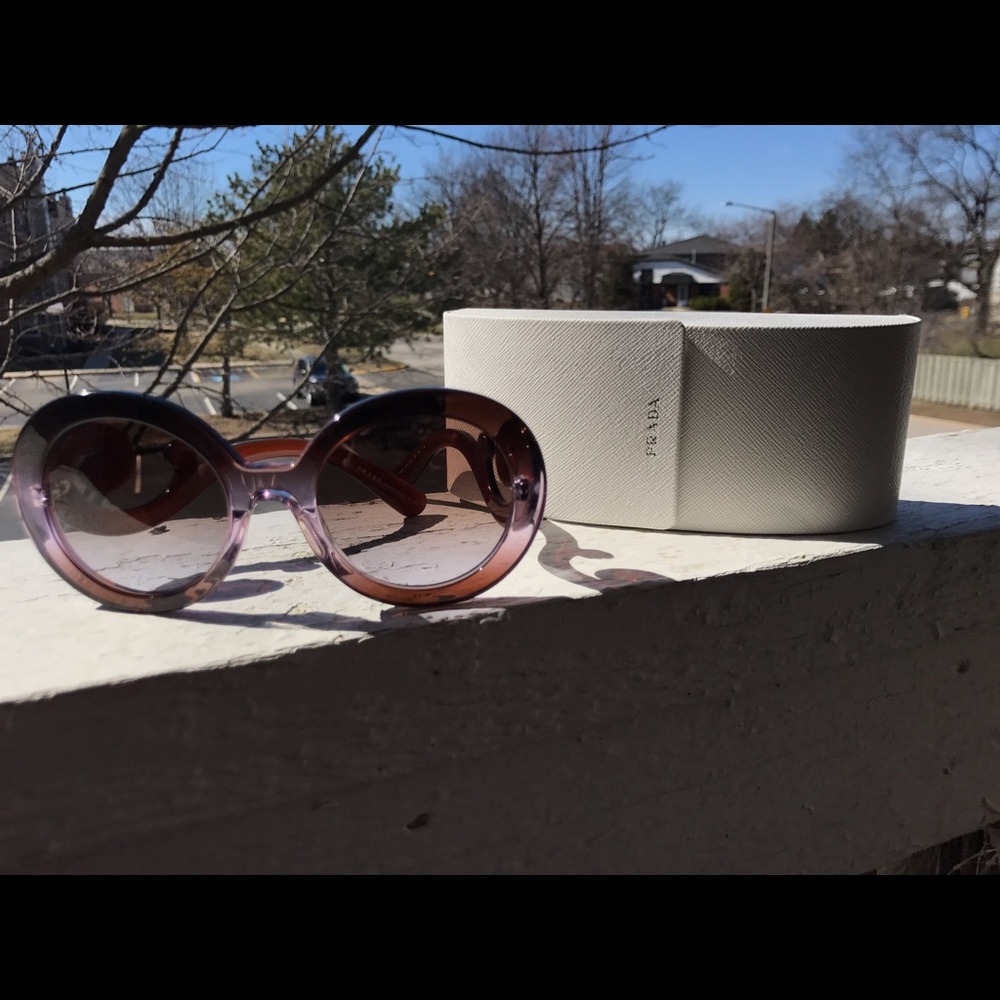 ❌SOLD❌ Brand new, authentic baroque PRADAS