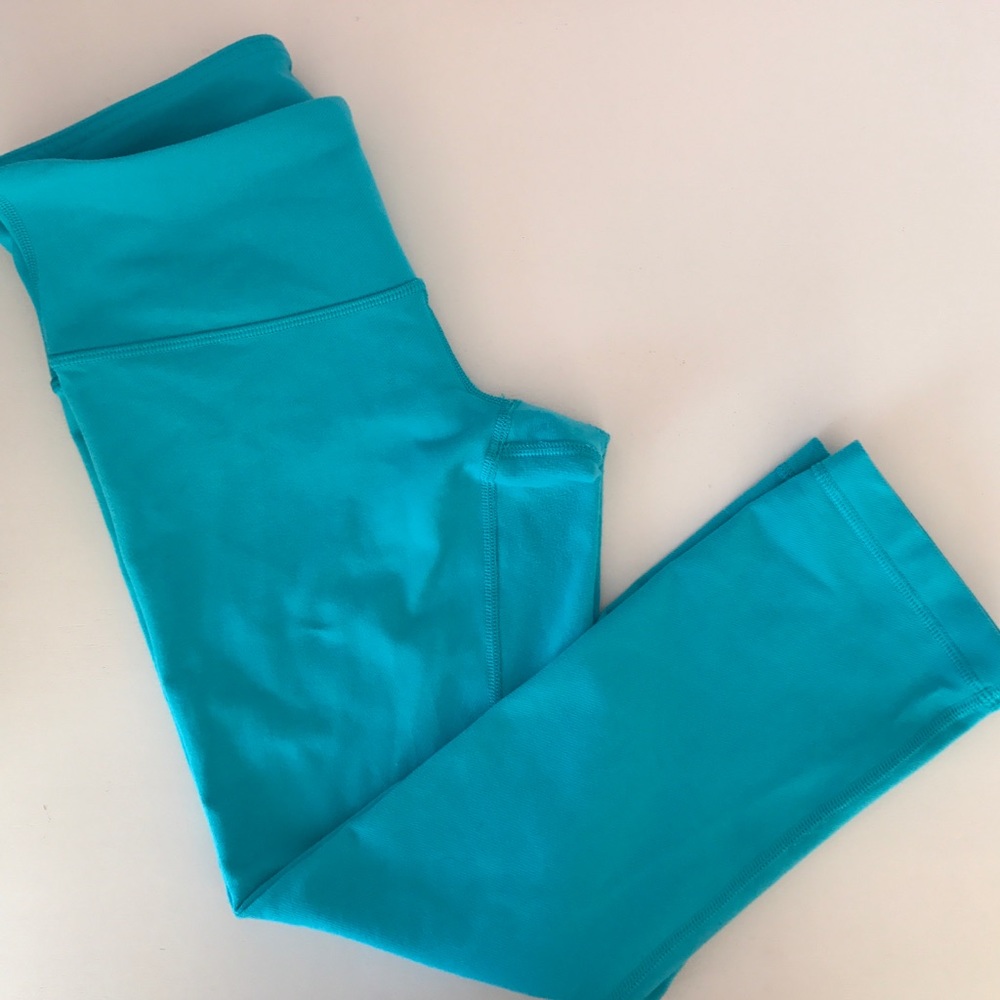 lulu🍋 aqua wunder under crops