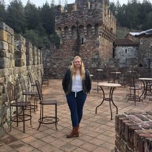 Meet your Posher, Lizzy