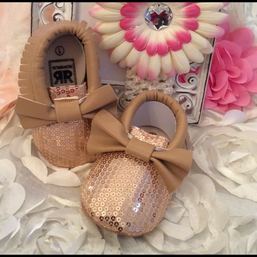 Boutique Baby Girl Sequin Bow Moccasin Shoes - Picture 3 of 3