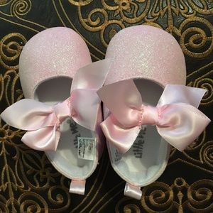 Adorable baby girl shoes🎀