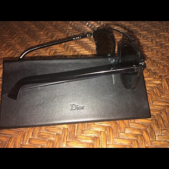 REDUCED Christian Dior Sunglasses - Picture 2 of 4