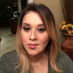 Meet your Posher, Hilda