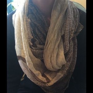 NORDSTROM Beautiful Scarf