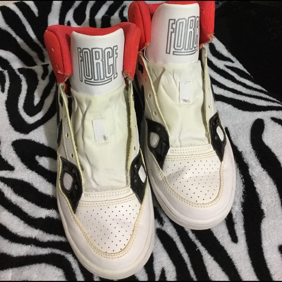 Nike shoes - Picture 3 of 7