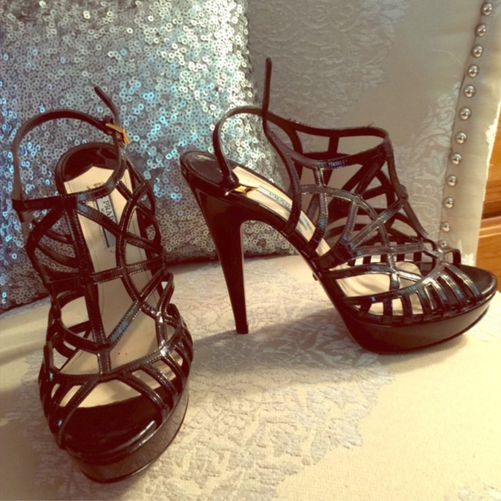 PRADA HEELS 👠