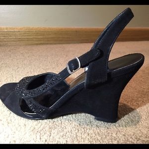 Nine West suede wedge heels with black stones