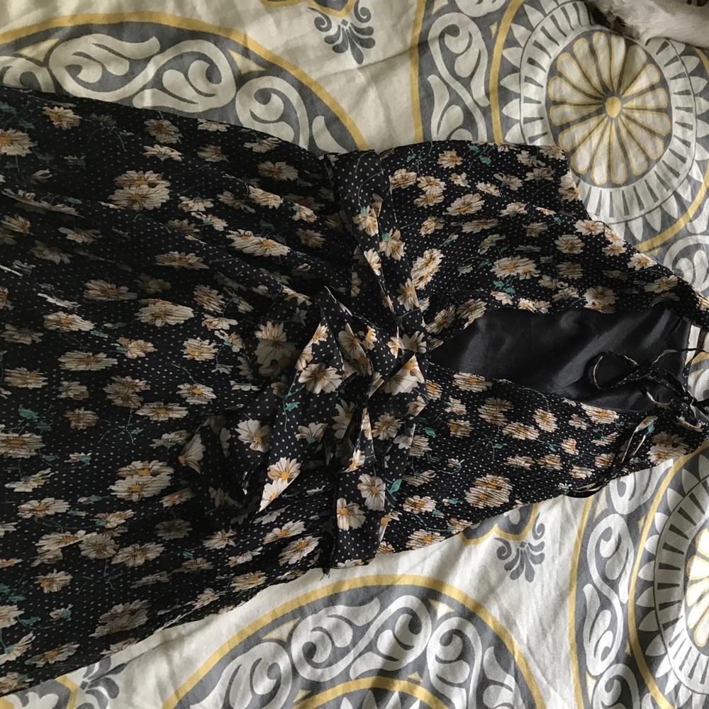 Romper - Picture 3 of 3