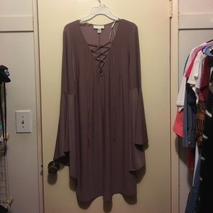 Lace up mauve dress!