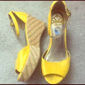 Pre-loved wedge espadrilles from Fergie Collection