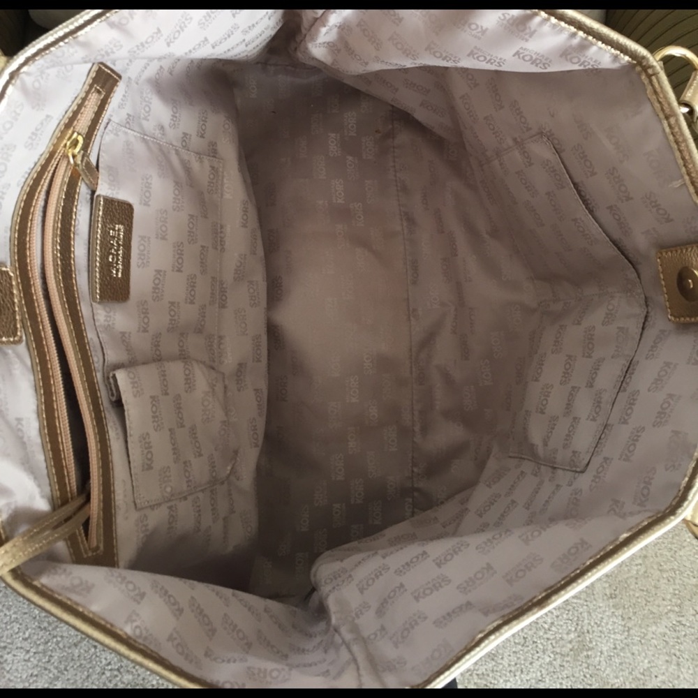 Authentic Mk tote - Picture 2 of 3