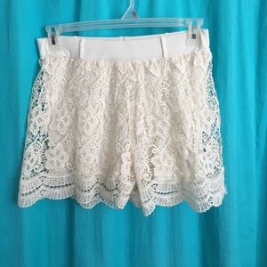 Cream Lace Shorts