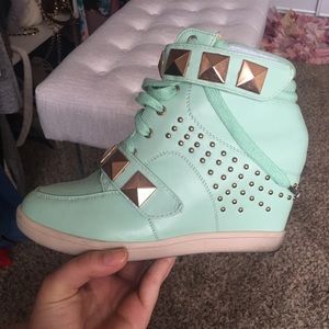 Sneaker Wedges