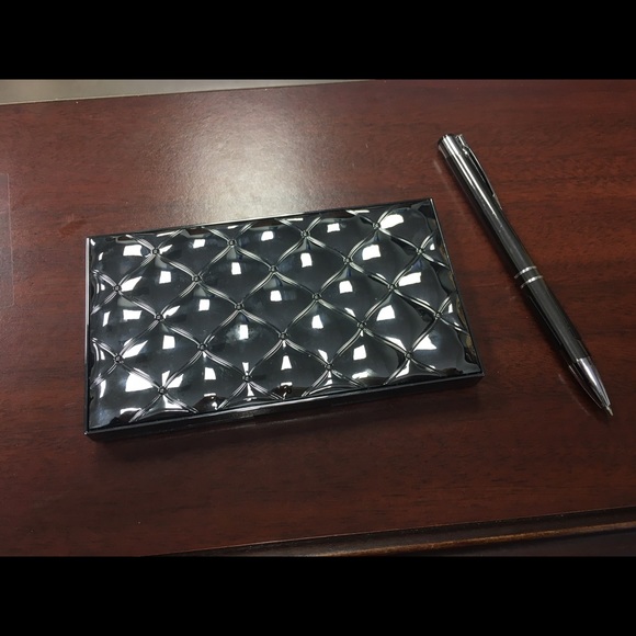 Face Palette 6 shadows. 2 blush/bronze 3 lips - Picture 3 of 4