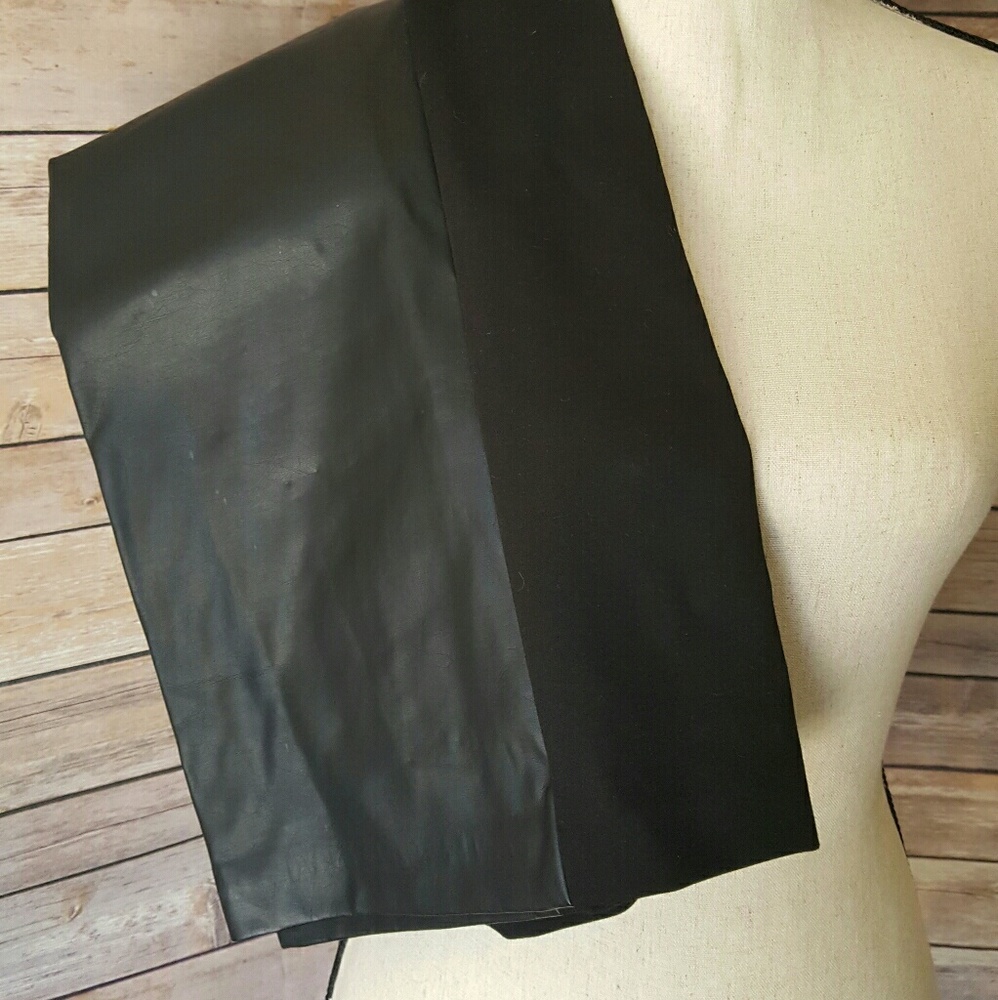 Leather skirt