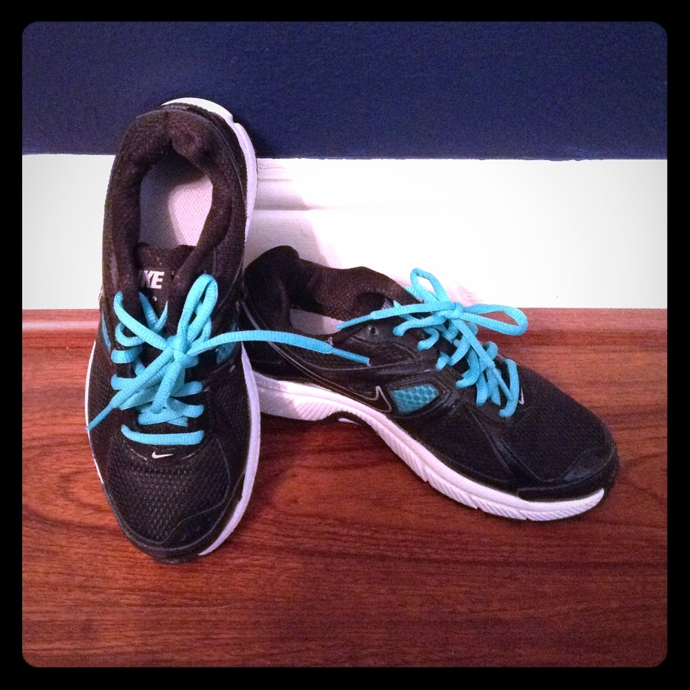 Nike Dart 9 Sneakers
