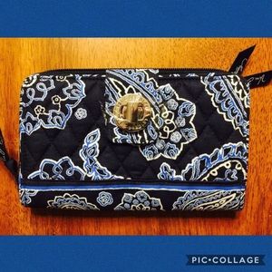NWT! Vera Bradley Turn-Lock Wallet! NWT! Vera Bradley Turn-Lock Wallet!