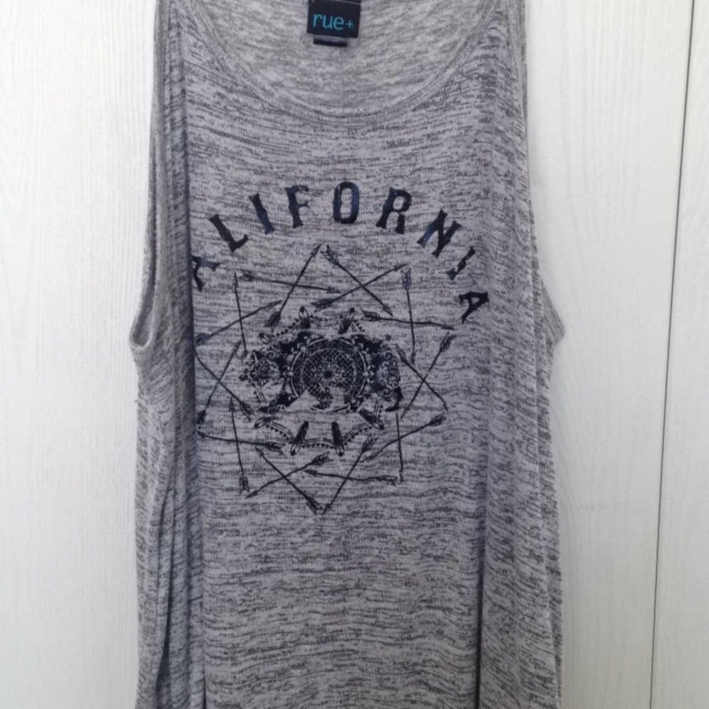 Rue 21+ California Logo Tank