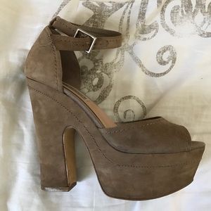 Steve Madden Grettta chunky platform heel