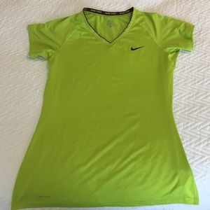 Nike pro Women's dri fit t-shirt