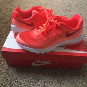 Women's Nike Air Max Invigor Print