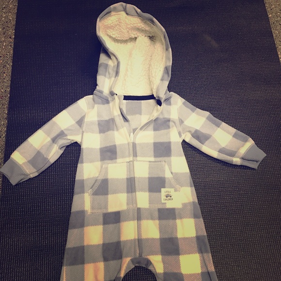 Carters 6M Warm onesie - Picture 1 of 3