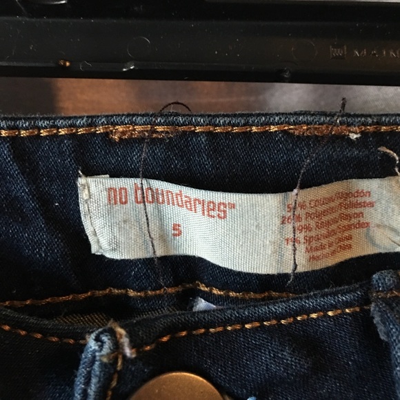 Jeans - Picture 2 of 2