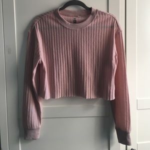 Ribbed pink cropped sweater