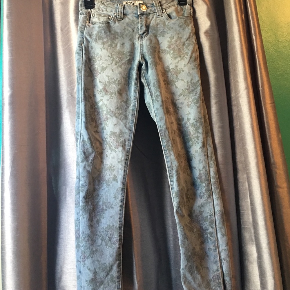 Rose printed jeans