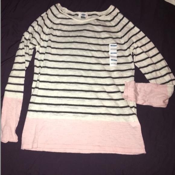 NWT Old Navy Light c through Cute Sweater Small - Picture 1 of 4