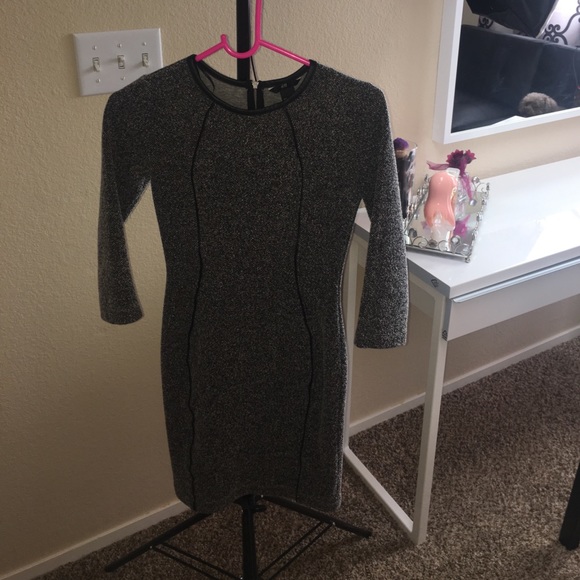 Mini dress - Picture 2 of 4