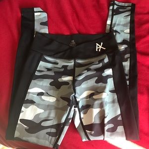 Camo leggings