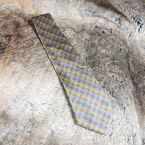 DKNY Silk Tie - Picture 3 of 4