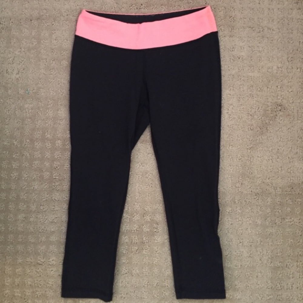 Ivivva reversible cropped pants